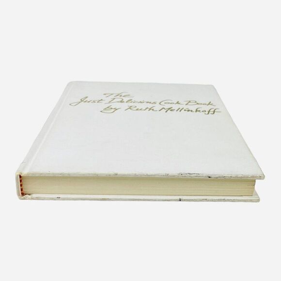 Vintage 1974 The Just Delicious Cook Book Ruth Mellinkoff HC Recipes Illustrated - Picture 9 of 14